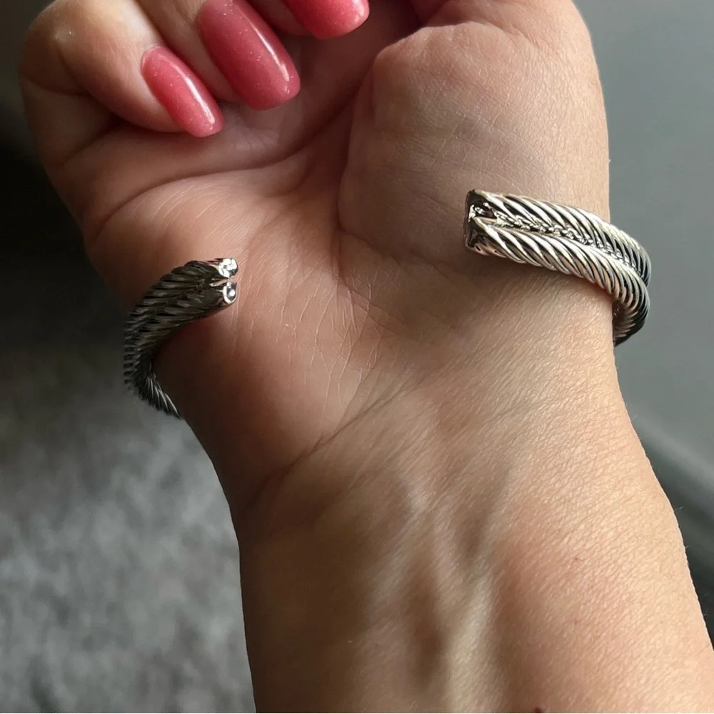 Elegant twisted rope Silver Knot cuff Bracelet